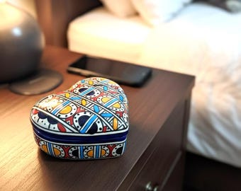 Handmade Moroccan Ceramic Heart Trinket Box – Ceramic Box – Vibrant Geometric Jewelry Keeper – Moroccan Trinket Box–Fez Pottery Keepsake Box