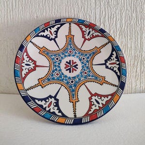 Plato de cerámica marroquí - Cuenco de cerámica marroquí hecho a mano - Platos de cerámica hechos a mano - Azulejo de cerámica marroquí con diseño floral intrincado - Regalo gratis