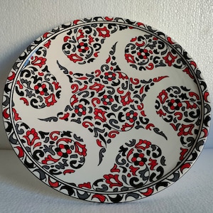 Plato de cerámica marroquí - Cuenco de cerámica marroquí artesanal - Diseños pintados a mano - Plato de cerámica artesanal - Plato decorativo de pared - Diseño floral