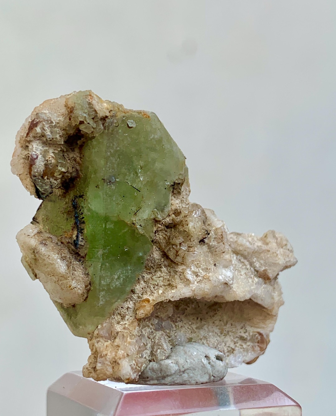 Green Herderite Crystal With Mica & Albite, Skardu Pakistan - Etsy