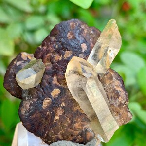 15 GM Magnifico esemplare di combinazione di siderite marrone e cristallo di quarzo proveniente da Skardu, Pakistan