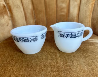 Vintage Pyrex Milk Glass Creamer and Open Sugar Bowl Old town Blue/ Blue Onion