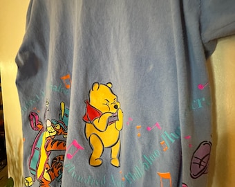 Vintage 1990s Pooh Winnie the Pooh and Friends Graphic T Shirt Tigger Size Large Adult