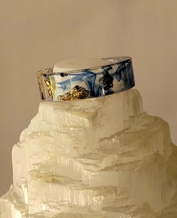 Hypoallergenic Navy Blue Resin Ring with Gold Flakes – Handmade Transparent Ink and Resin Jewelry