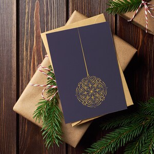 Illustrierte Weihnachtskugel Karte | Australische Herstellung | Recycling-Karte | Metallic-Goldfarbe