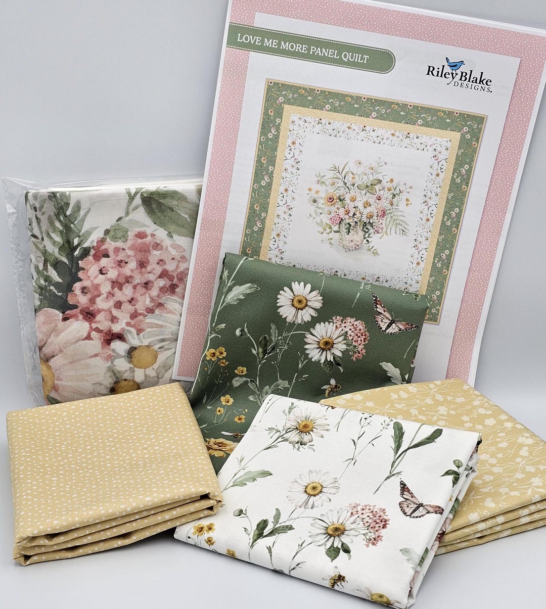 LOVE ME MORE Panel Quilt Kit, by Lisa Audit for Riley Blake Designs - Etsy