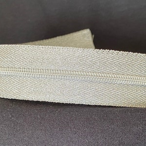 “Silver Sparkle” zipper, narrow / continuous zipper with metallized plastic bead / sold by the meter