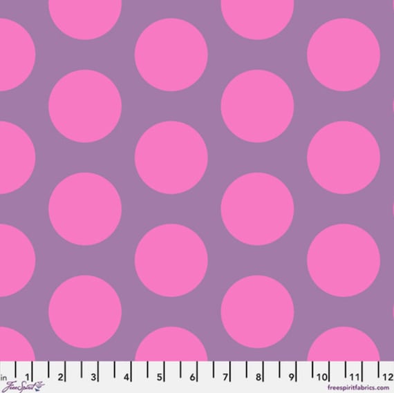 Roar! Dinosaur Eggs Mist - Tula Pink - PER QUARTER METRE Roar! Dinosaur Eggs Mist - Tula Pink - PER QUARTER METRE