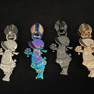 Zipper &quot;Girl with flowers&quot;, wide / slider for wide endless zippers with plastic bead / pendant / puller