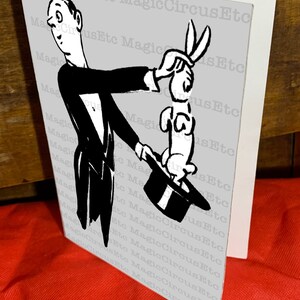 Magician pulling rabbit from top hat, classic vintage magic trick. Printable download, card sizes 5x7, 4x6, 3.5x5. imagem 3