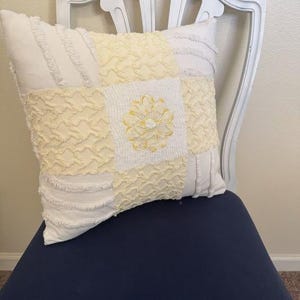 Vintage Chenille Pillow Cover Yellow White Patchwork Floral Cottage 16