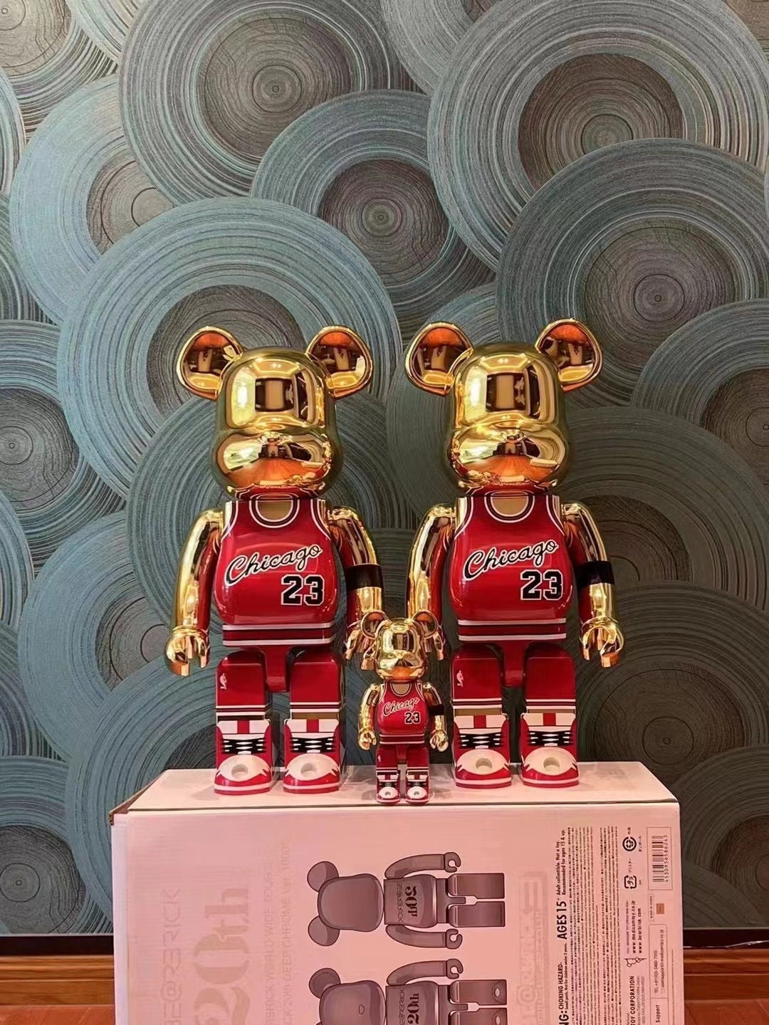 BearBrick 400% Statue Unique : Pop Art Sculpture Hexa Bear Style