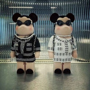 NYC Custom Bearbrick 1000% 70cm by Annatar Luxury 