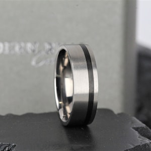Titanium & Carbon Fibre Comfort Fit Wedding Ring Band - Matte / Polished Finish - FREE Resizing - 5 to 8mm widths - Free Inside Engraving!