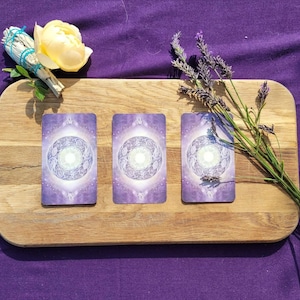 3 Card Spread - Tarot Kaart lezen voor liefde, carrière, onderwijs, relaties