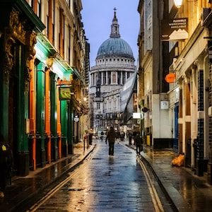 Cattedrale di San Paolo, Londra Saluti / Biglietto di auguri (messaggio vuoto) / Stampa fotografica artistica: "Cattedrale di San Paolo, Londra da Watling Street"