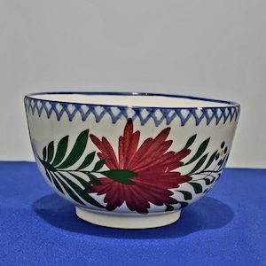 Vintage bowl en Faïence de Charolles. Années '60. Signé et peint à main. Parfait état. image 1