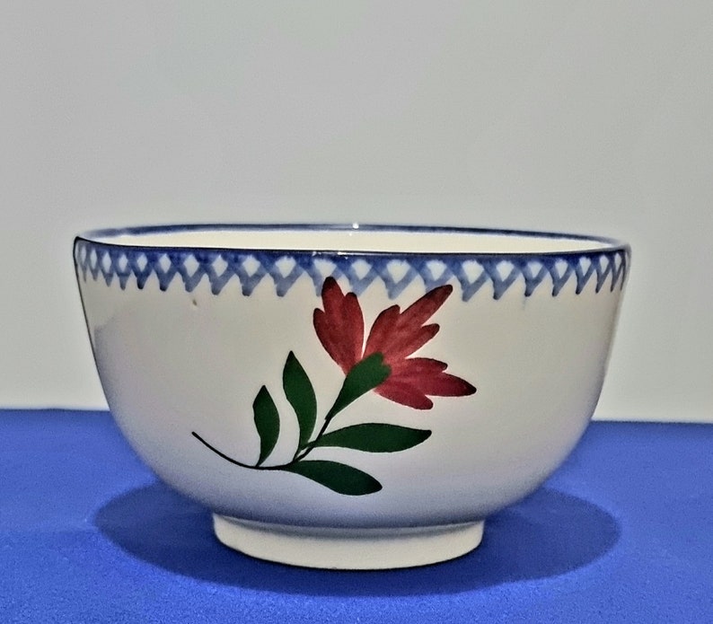 Vintage bowl en Faïence de Charolles. Années '60. Signé et peint à main. Parfait état. image 2