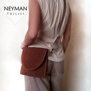 Cognac Braun Vegan Wildleder Crossbody / Schultertasche / Gürteltasche / Gürteltasche