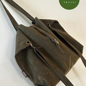 Oversize Khaki Tote / Militärgrün Vegan Wildleder Crossbody / Große Schultertasche