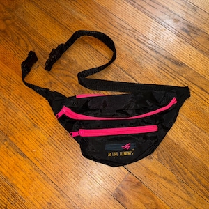 80s 90s neon Fanny Pack by Active Elements hot pink and black retro fashion accessories belted  waist hip bag adjustable length zipper 44in