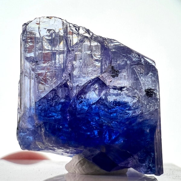 Very Rare Trigonic Record Keeper Blue Tanzanite Crystal 11.4g Self-standing / Rainbows / Graphite / Large tanzanite specimen