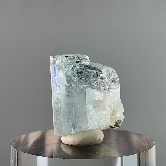 RARE Enhydro Aquamarine Crystal MOVING BUBBLE - Gem Grade, Self-Standing