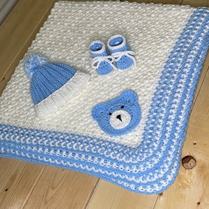 Crochet Baby Blanket, Hat and Booty Set, Baby shower gift, bear blanket, blue and white baby blanket, newborn baby booties, newborn beanie