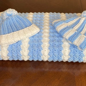 Crochet Baby Blanket and Hat Set, Baby shower gift, blue and white baby blanket, newborn baby hat, newborn beanie, handmade baby blanket set