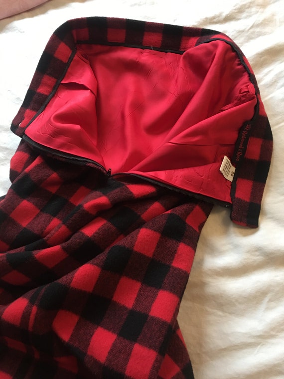 Vintage Redwood & Ross red n black wool plaid max… - image 7