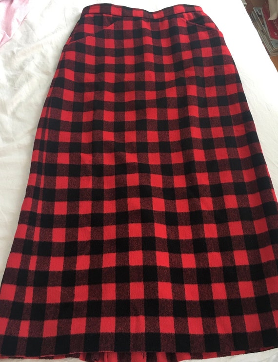 Vintage Redwood & Ross red n black wool plaid max… - image 1