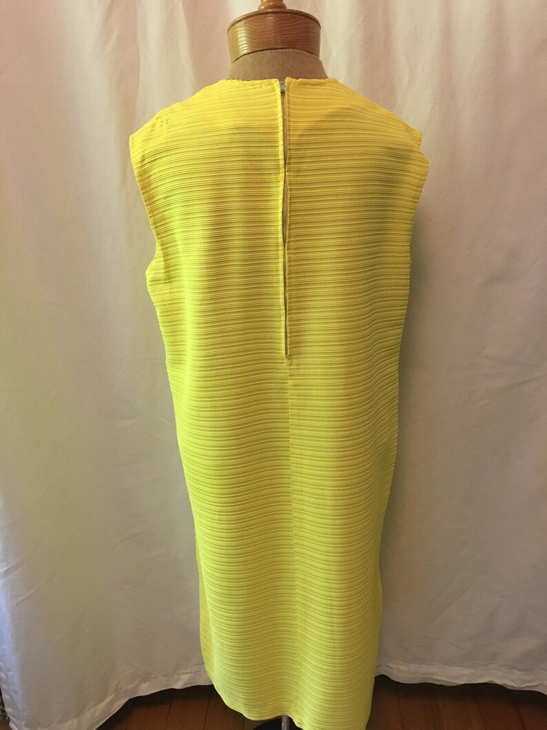Vintage 60's bright yellow shift dress, mod 60's polyester dress, 60's clothing, 60's mod Ziggy style dress, vintage womens dresses image 3