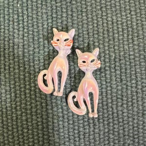 Vintage white cats enamel set-2 scatter pins brooches kitty cat lover jewelry