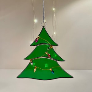 Stained Glass Christmas Tree Ornament, Christmas Tree Suncatcher with Festive Lights, Glass Ornament