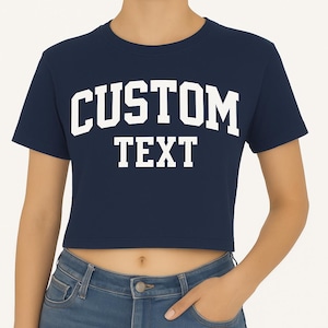 Camiseta corta con texto personalizado, top corto retro personalizado, top corto con letras universitarias para mujer, camiseta corta con diseño personalizado, top corto retro personalizado