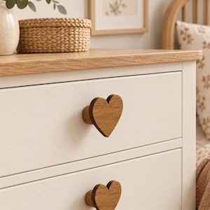 Set of 2 wooden drawer knobs with heart motif - Boho decor accessories for children's bedroom furniture - Engraved heart