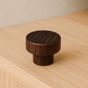 10 boutons d'armoires - Poignées de tiroir en bois teints à la main - Accessoires de mobilier brun - Boutons de tiroirs marrons en bois