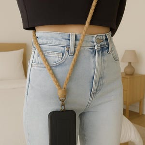 Macrame Cell Phone Strap - Cell Phone Strap to Carry - Macrame Cell Phone Accessory
