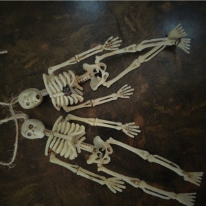 Miniature Skeleton Figures | Plastic Skeleton Toys| Skull Bones