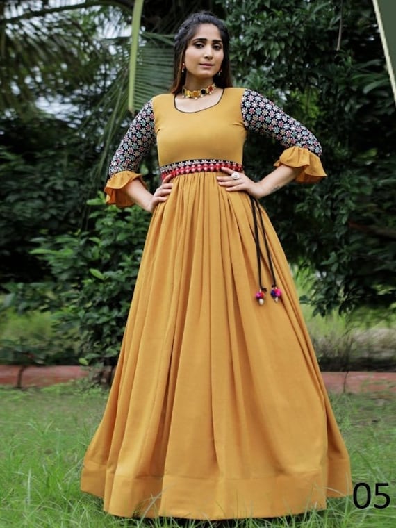 Know Various Styles in Elegant Western Style Gown Dress