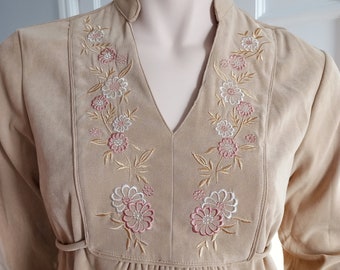 Vintage 90's maternity blouse beige boho embroidery flowers size small