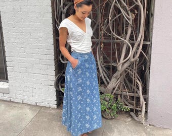 Vintage y2k Liz Claiborne floral denim maxi skirt cute side button with pockets sz 0 /24 in waist / 34 inseam