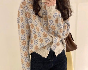 Flower knitted Women’s oversized classic vintage look floral pattern cardigan sweater Korean style sweater