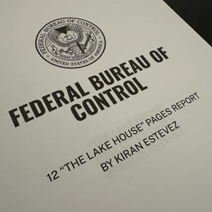 Alan Wake 2 "The Lake House" (DLC) Pagine / 12 pagine manoscritte / Pagina di copertina e indice / Federal Bureau of Control / Espansione 2