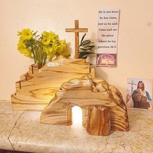 Wooden easter resurrection scene - Wooden Empty Tomb - Easter Nativity Scene - Tomb Resurraction - Easter Nativity - He is Risen