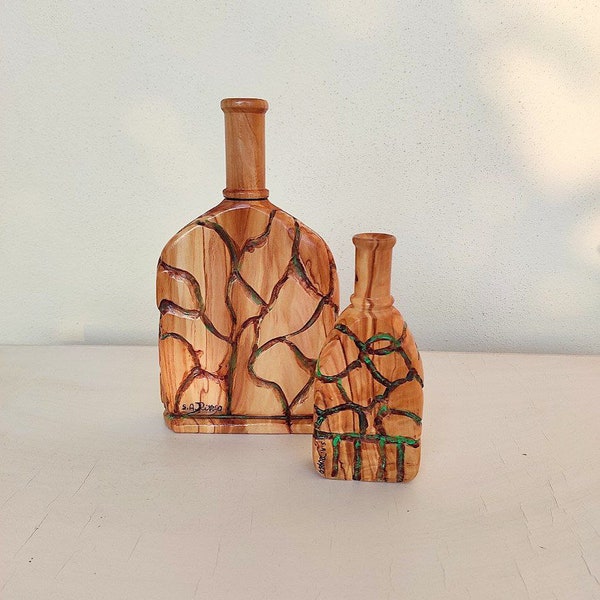 Wood turned vase - Hand Carved Olive Wood - Decorative Vases - Wooden Vase for Dried Flowers - Art Deco Vases for Home and Office