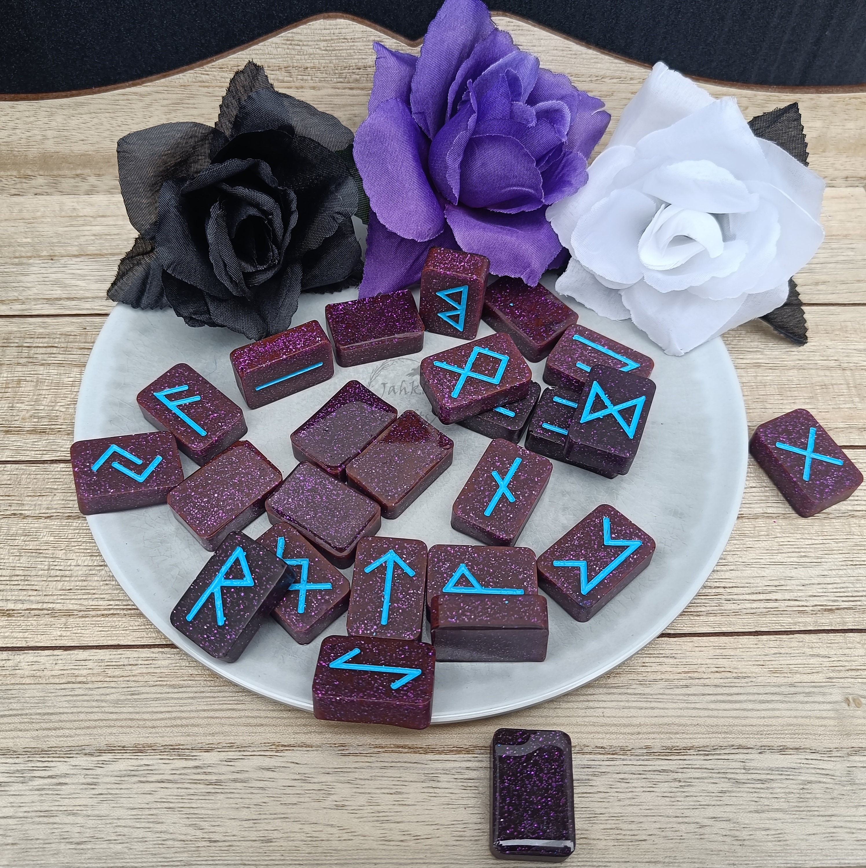 Elder Futhark Runes,norse Pagan, Norse Runes, Divination, Casting Runes