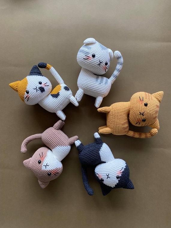 どんぐりアート あみぐるみ ソックモンキー 猫ぬいぐるみ アップ