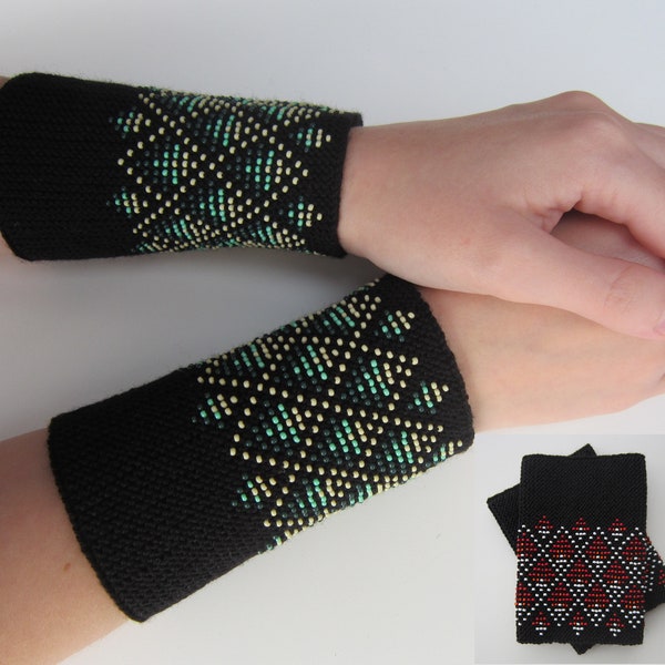 Seed beads wrist warmers - Merino wool cuffs - seed beads wrist bands - arm warmers - autumn and winter accessories - folk style outfit