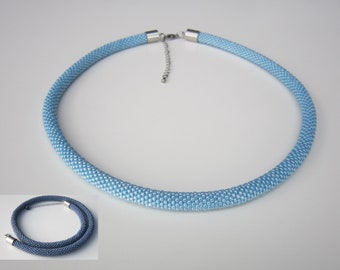 Gehäkelte rocailles perlen kette - Toho rocailles perlen - handgemachte kette - blaue halskette - blaue zubehör - outfit details blau